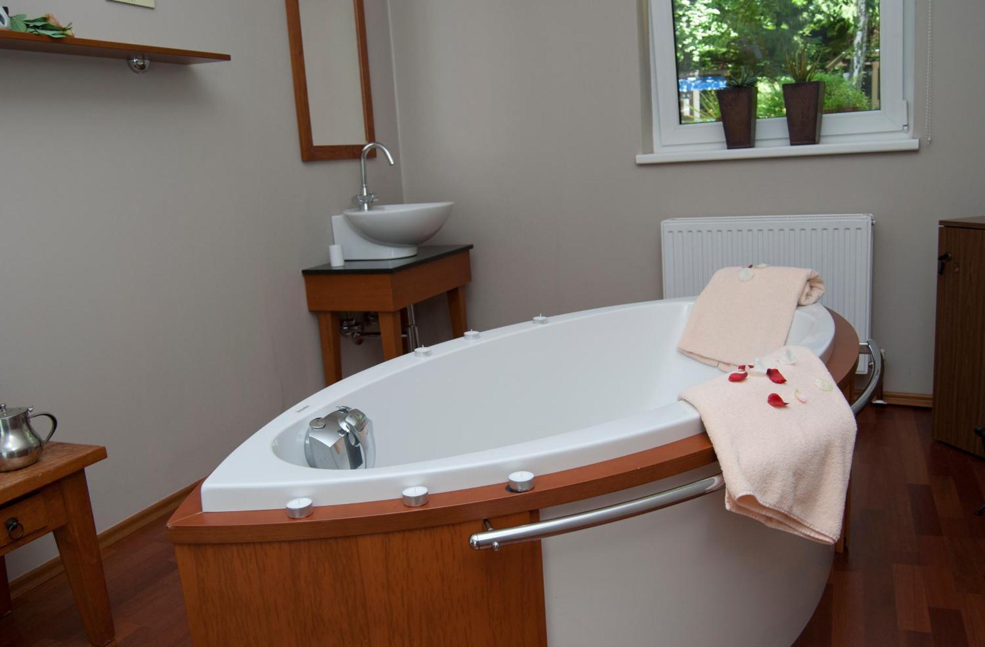 Seehotel Europa Velden am Worthersee Bagian luar foto