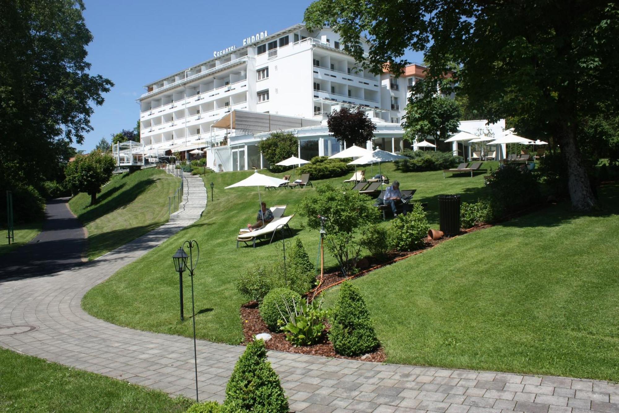 Seehotel Europa Velden am Worthersee Bagian luar foto